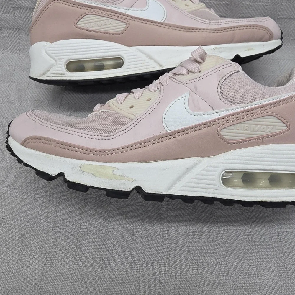 Nike Air Max 90 Barely Rose Pink Womens Size 8 DH8010-600